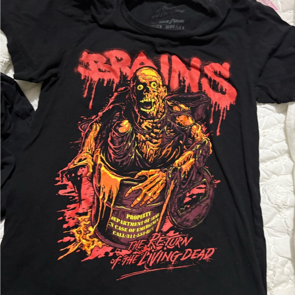 Black Graphic T-Shirt‎